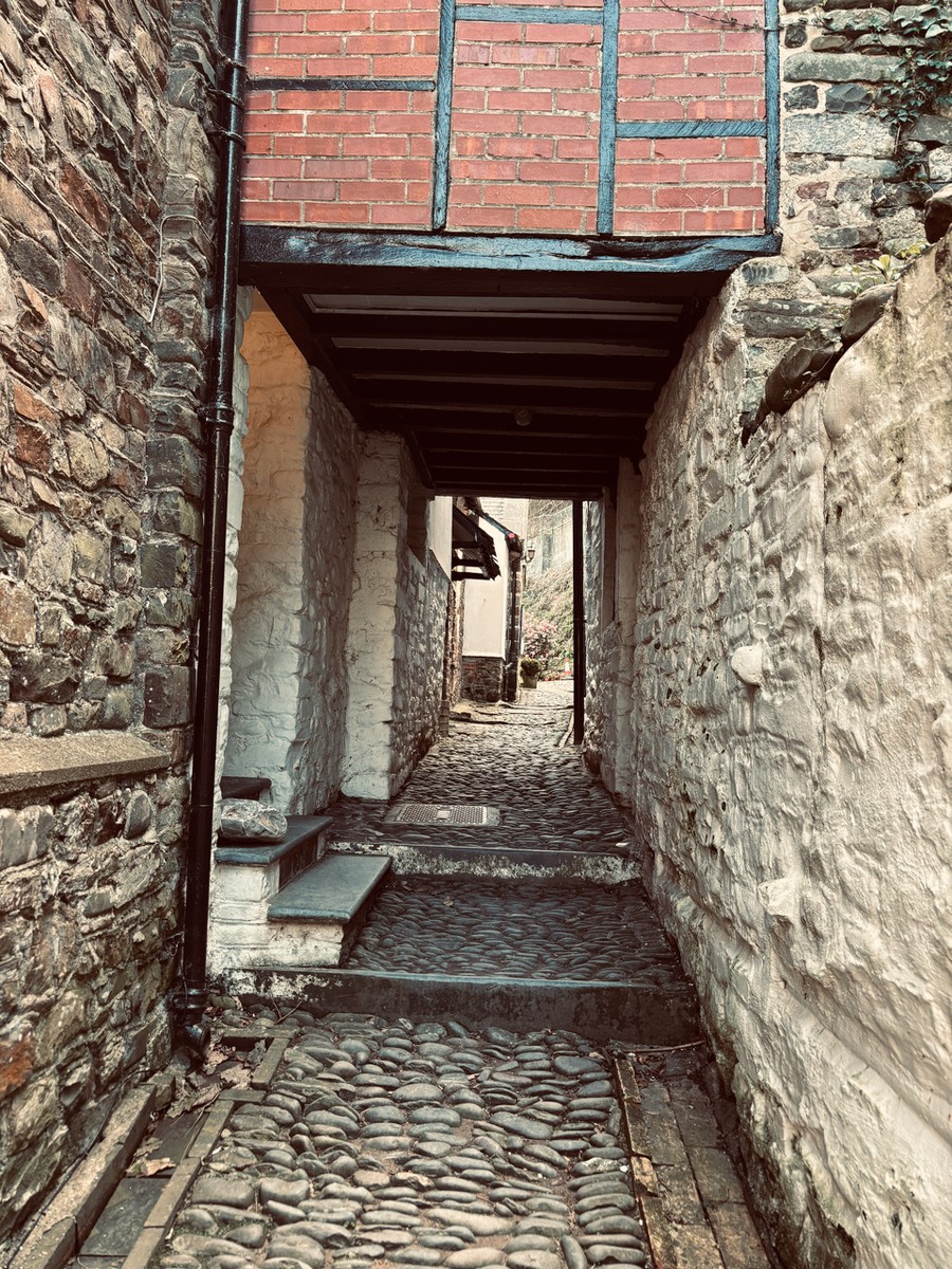 A wonky photo of an alleyway