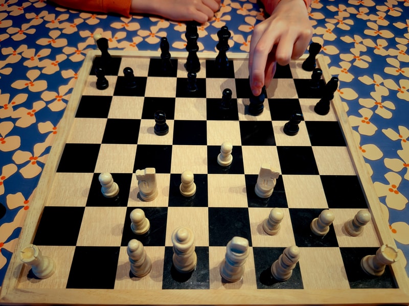 📷 131/365 - Playing a game of chess